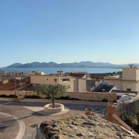 A092-studio Agreable Avec Mezzanine - Le Suquet *
